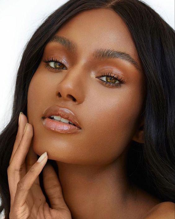 How To Create a Fresh and Glowy Makeup Look in 6 Easy Steps